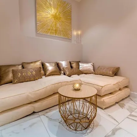 Apartment Jacuzzi, Loveroom, Centre Ville Nice