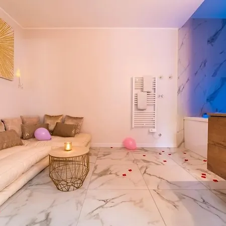 Jacuzzi, Loveroom, Centre Ville
